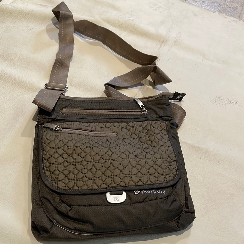 Sherpani Crossbody